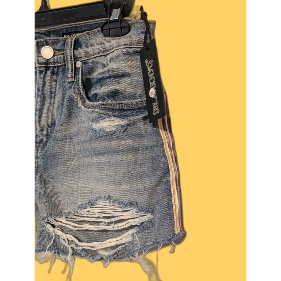 Blank NYC Women's Distressed Denim Shorts Size 25 The Barrow Stripes NEW W/ TAGS - Picture 3 of 15